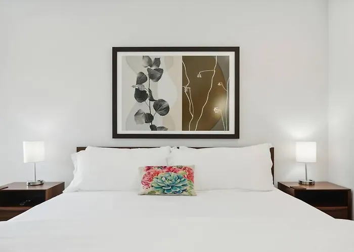 Apartment Eco-friendly 2-bedroom - 80 Walkscore! Phoenix
