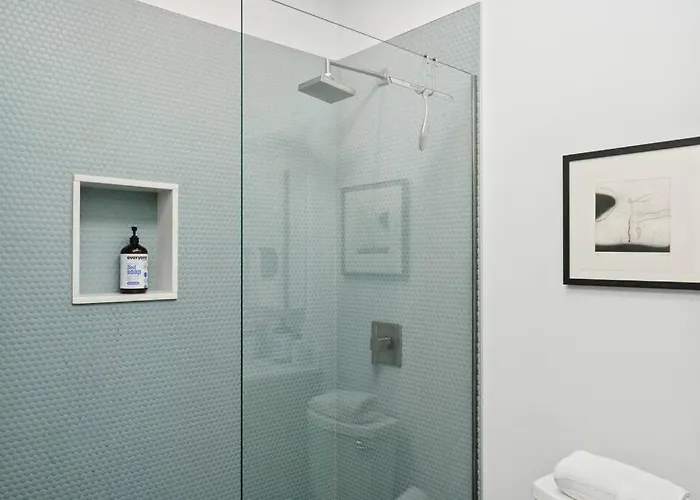 Eco-friendly 2-bedroom - 80 Walkscore! Phoenix