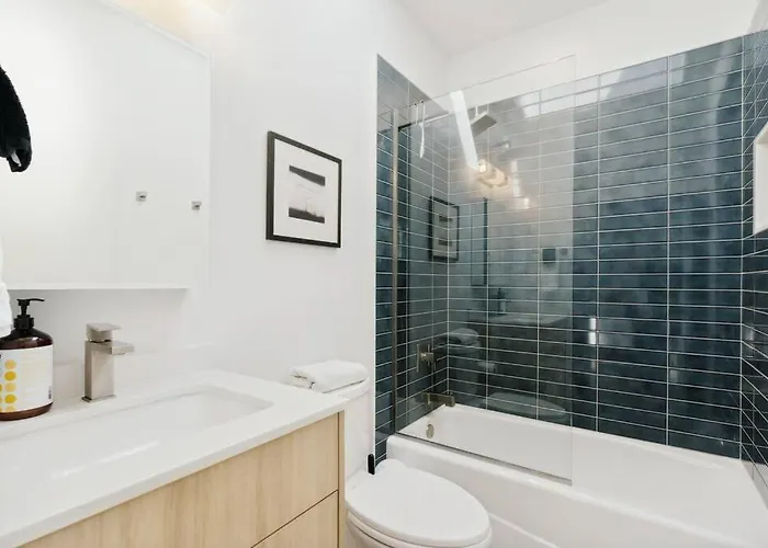Eco-friendly 2-bedroom - 80 Walkscore! * Phoenix