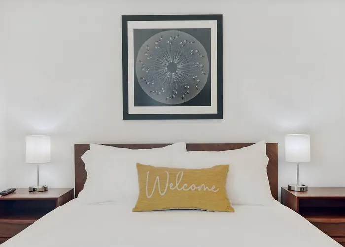Eco-friendly 2-bedroom - 80 Walkscore! * Phoenix